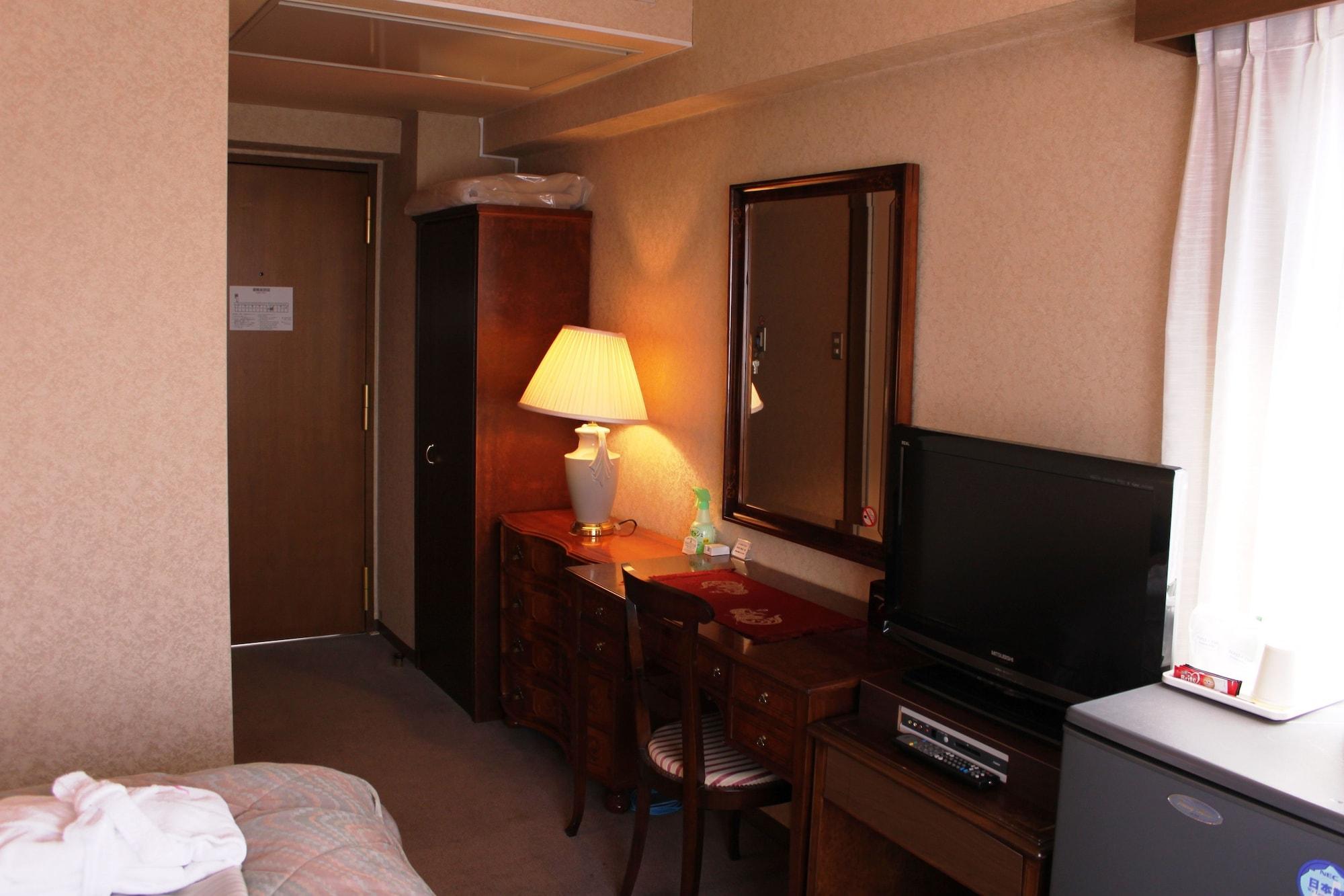 Hotel Palace Inn Toyota Toyota  Extérieur photo