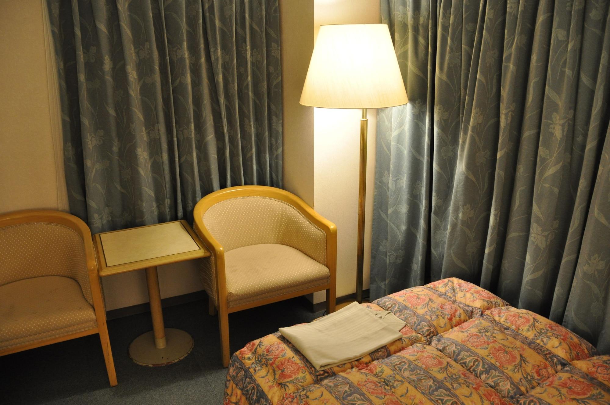 Hotel Palace Inn Toyota Toyota  Extérieur photo