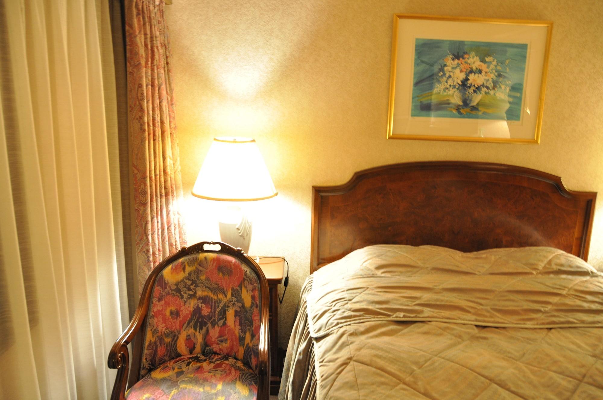 Hotel Palace Inn Toyota Toyota  Extérieur photo