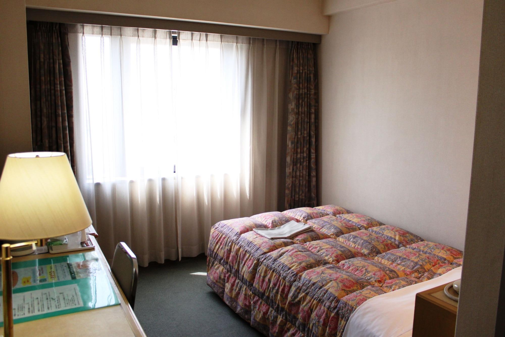 Hotel Palace Inn Toyota Toyota  Extérieur photo