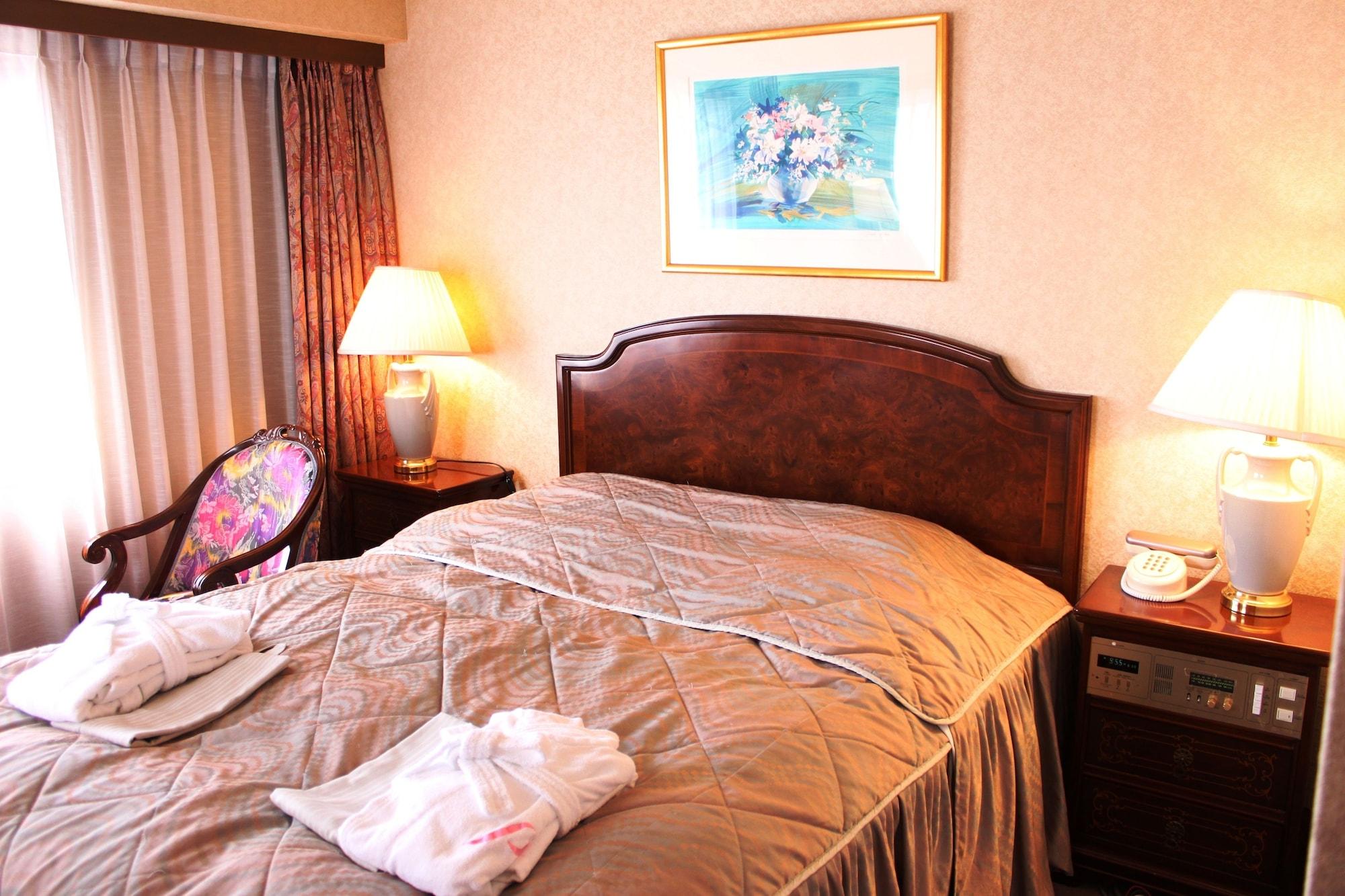 Hotel Palace Inn Toyota Toyota  Extérieur photo