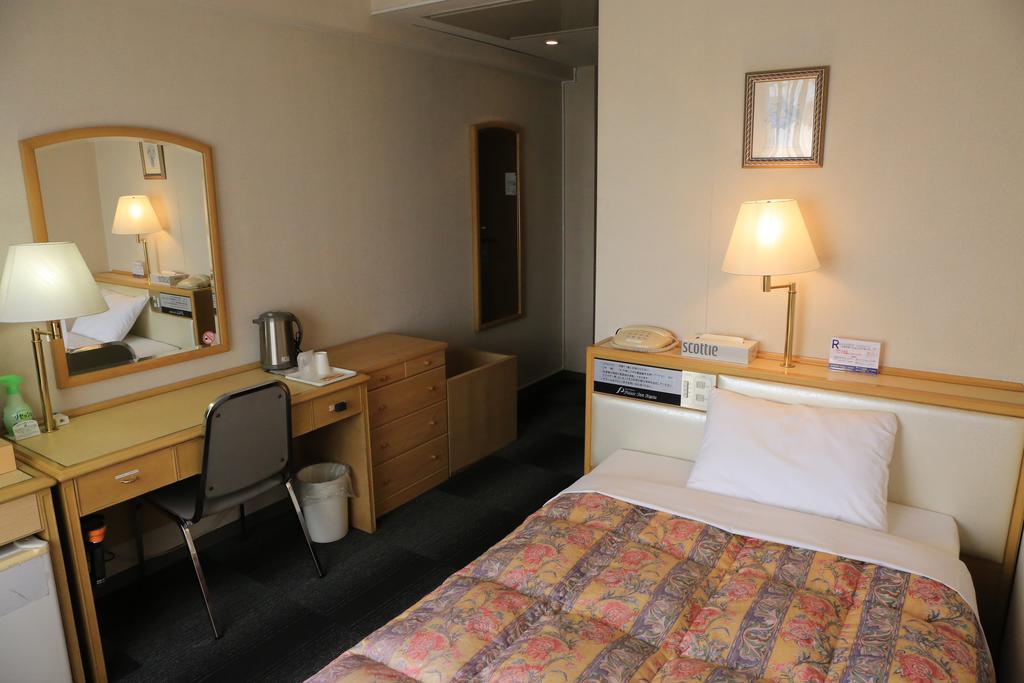 Hotel Palace Inn Toyota Toyota  Extérieur photo